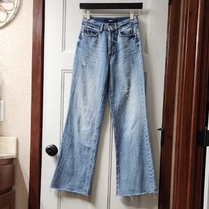NWOT AERO Hi-Rise Wide Leg Jean - 000